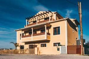 In Beach Apartments