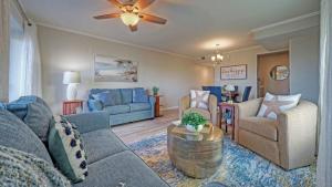 Sunkissed Seaside by AvantStay Walk to Beach Boardwalk Pool Tennis Basketball Access