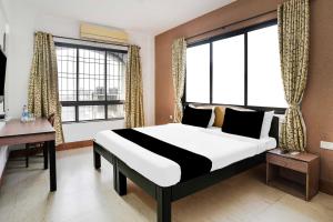 Townhouse Oak Ramdaspeth KRIMS Hospital