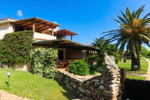 Blue&Green House With Shared Pool - Happy Rentals