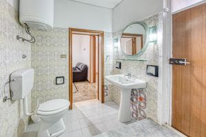 Cod 278 al centro del paese