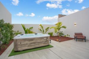 Mojo Surf Yoga House