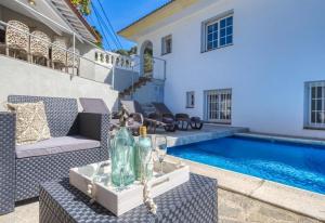 Costacabana - Villa Rosa