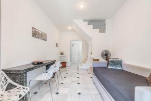 Doliva Studio Chris private pool