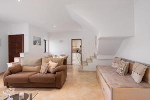 Villa Neves