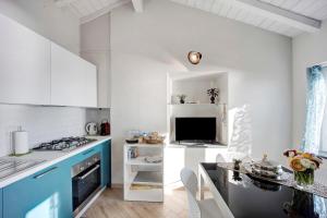 Old city apartment seaview