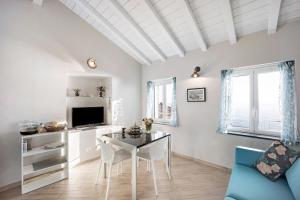 Old city apartment seaview