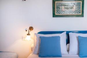 Blue Dolphin Antiparos View Suite