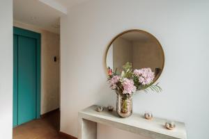San Pablo Suites