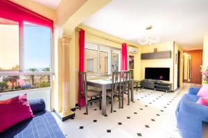 50 mts beach with sea views pool