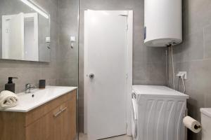 Lovely And New Apartment In Oura