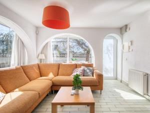 Apartment Las Palmeras-1 by Interhome