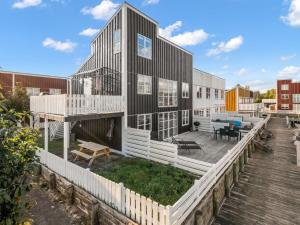 Apartment Björk - 10m from the sea by Interhome