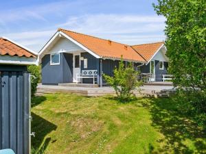 Holiday Home Caranus - 120m from the sea by Interhome