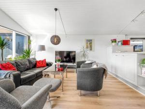 Holiday Home Sofus - 800m from the sea by Interhome