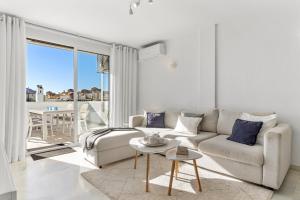 Duplex Penthouse With Sea Views 121