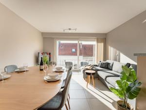 Apartment Zandloper with balcony by Interhome