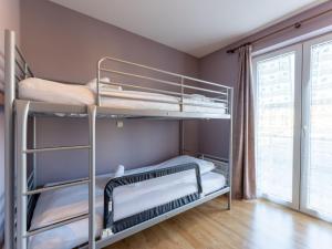 Apartment Zandloper with balcony by Interhome