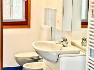 Charming House on the Lake