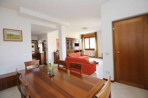 Charming House on the Lake