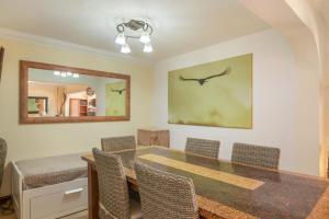 Confortable Bungalow With Views