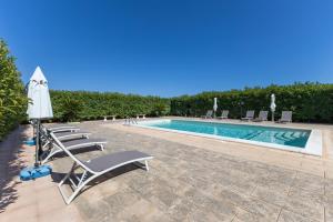 Villa Aguglie Con Piscina