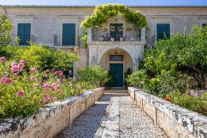 Villa Aguglie Con Piscina