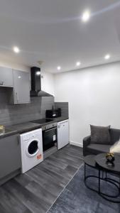 1 Bedroom Luxury Serviced Flat, BD1 Picadilly