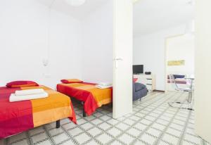 3 bedroom apartment next to Plaza