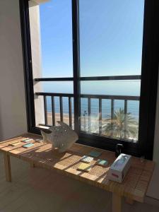 Apartamento Frontal Primera Linea