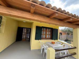 Casa Bougainville Cala DAmbra