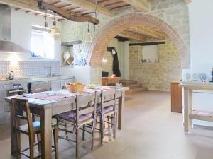 Holiday Home Il Casolare e il Fienile by Interhome