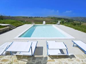 Holiday Home Il Casolare e il Fienile by Interhome