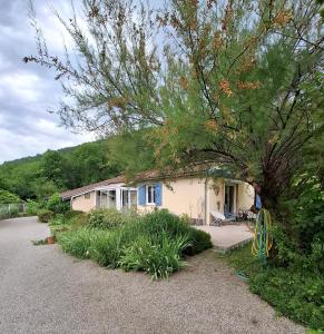 Jardin Fleuri - Proche Foix
