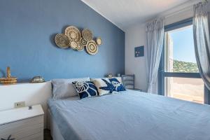 Seafront Villa with private pool img17