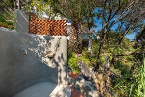 Seafront Villa with private pool img35