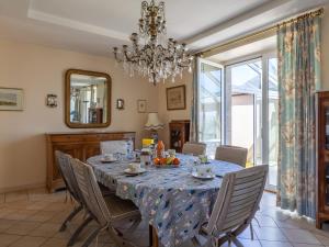 Maison Bretonne Madame est Servie