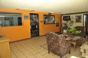 HWY Express Inn & Suites - Drumright