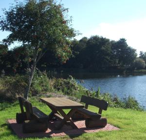 Mediterranes Flair mit Seeblick