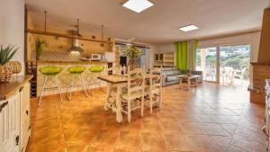 Costacabana - Villa Marysol