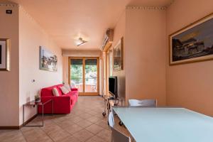 Luminoso appartamento vista lago