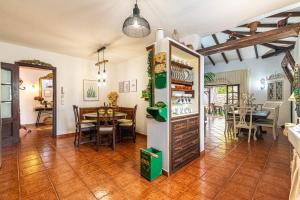 Villa Aurora with Heated Pool
