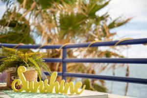 Ocean Views, Paseo Marítimo