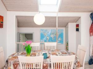 6 person holiday home in Hemmet