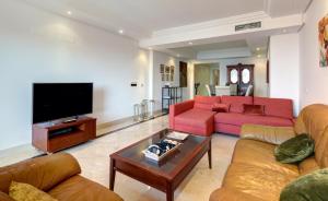 Exclusive frontline beach penthouse