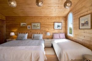 Cabana Gardenhouse