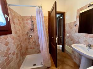 Villa Sunrise con giardino img23