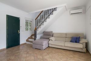 Chalet Independiete Con Piscina