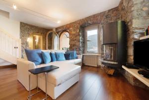 Luxury Lakefront Property