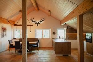 Hirsch-Lounge